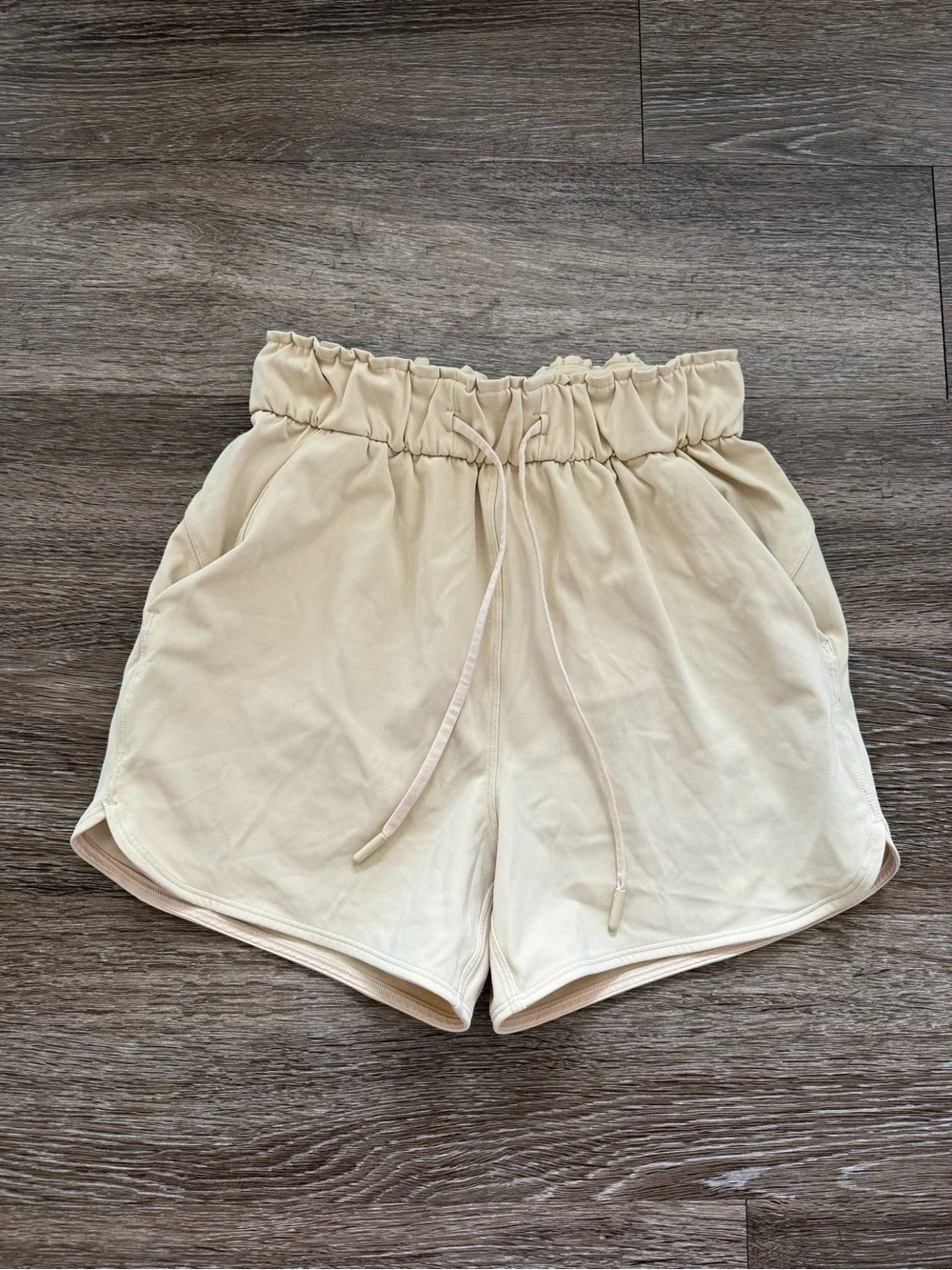 Lululemon Stretch Luxtreme High-Rise Short 3.5